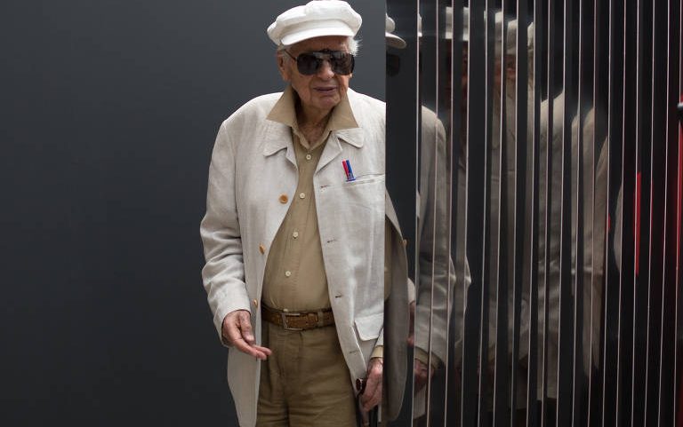 Julio Le Parc na abertura da exposição 'Da Formação à Ação' de Julio Le Parc, no Instituto Tomie Ohtake