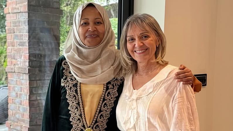 Laura Marks (right), co-founder of Nisa-Nashim, a Jewish-Muslim women’s network, and Zaza Elsheik, its chair.