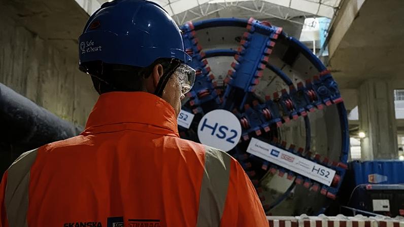 HS2 pode custar até £102,7 bi e trens mais lentos que o planejado