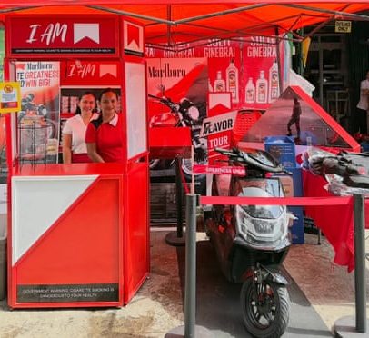 Fabricante de Marlboro é acusada de explorar jovens com nova campanha global