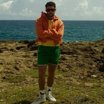 Alívio geral: Bad Bunny volta a usar shorts de comprimento tradicional