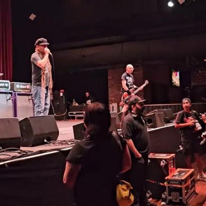 Lenda do punk critica ativistas pró-Trump expulsos de show