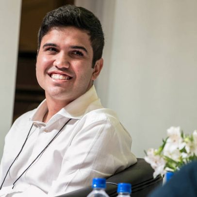Deputado propõe veto a redes sociais até 16 anos por riscos aos adolescentes