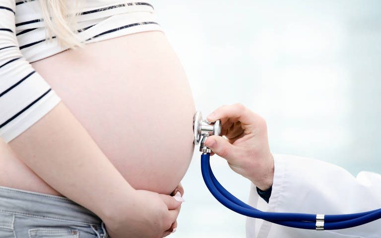 Pré-eclâmpsia é causada por hipertensão