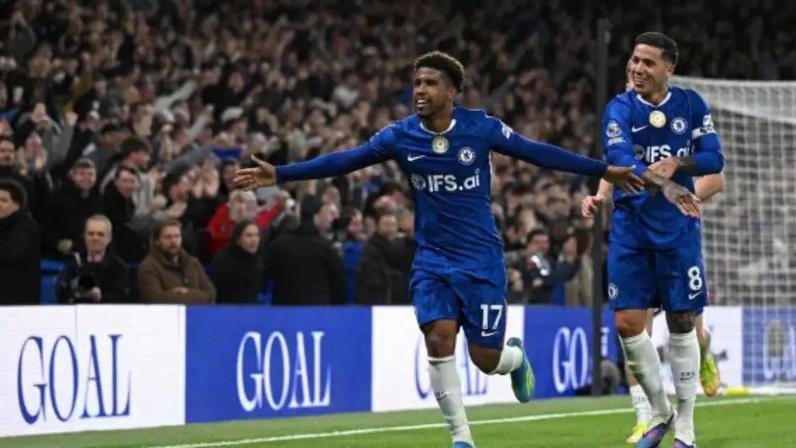 Enzo Fernández abriu o placar para o Chelsea –