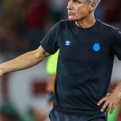 Luís Castro arma novo Grêmio e muda estratégia para enfrentar o Confiança
