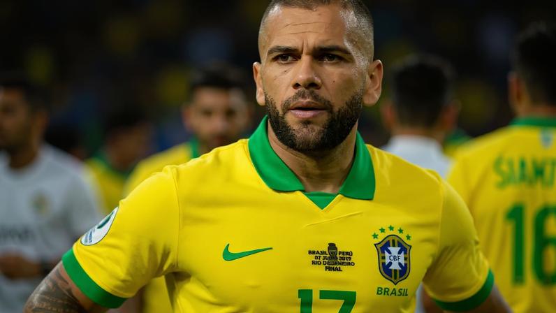 Jogos do Brasil na Copa de 2026 não serão feriados automáticos e empresas poderão definir regras próprias para o expediente