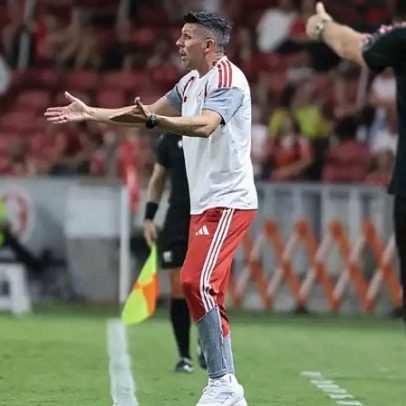 Pezzolano elogia Internacional: time combativo, todos defendem e atacam
