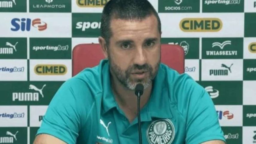 Para treinador interino, time não estava 100% por causa da sucessão de jogos –