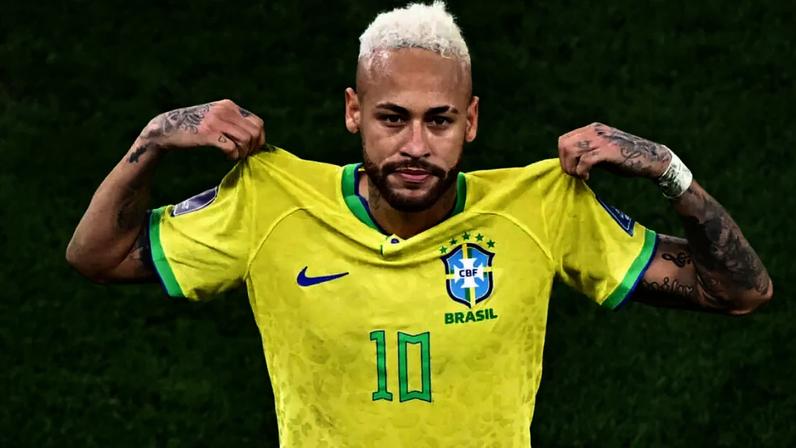 Depois de tantos anos sem vestir a camisa do Brasil, Neymar Jr. foi convocado por Carlo Ancelotti para se juntar à Amarelinha na Copa do Mundo de 2026.