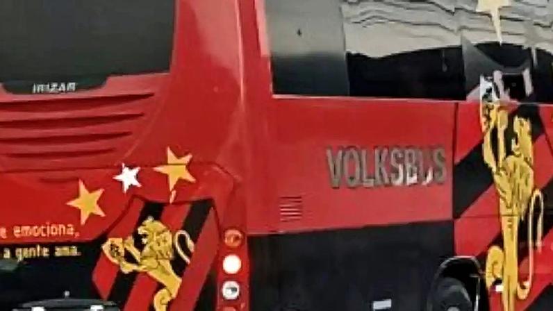 Ônibus do Sport transitando em Recife.