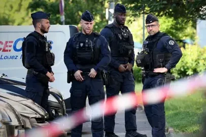 Menino de 15 anos é morto a tiros na França; promotores apontam guerra às drogas