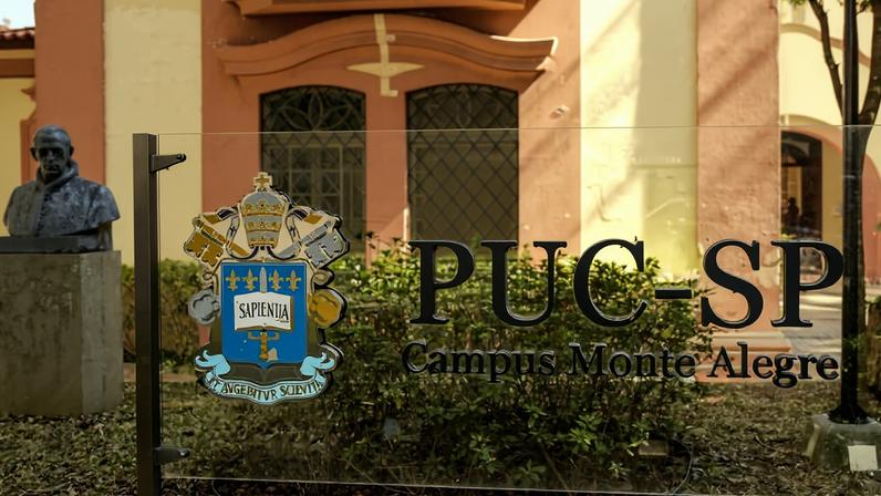 Fachada do campus da PUC-SP (Pontifícia Universidade Católica de São Paulo), no bairro de Perdizes, na zona oeste da capital paulista - Karime Xavier - 20.ago.21/Folhapress