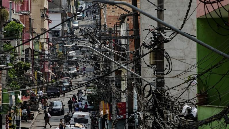 Paraisópolis: PCC assume controle em área sem Estado, diz leitor