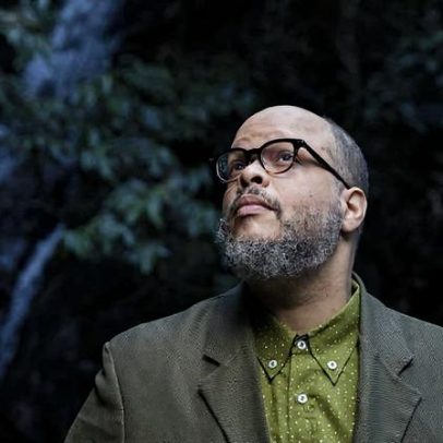 Ed Motta nega agressão em restaurante e afirma ser negro, gordo