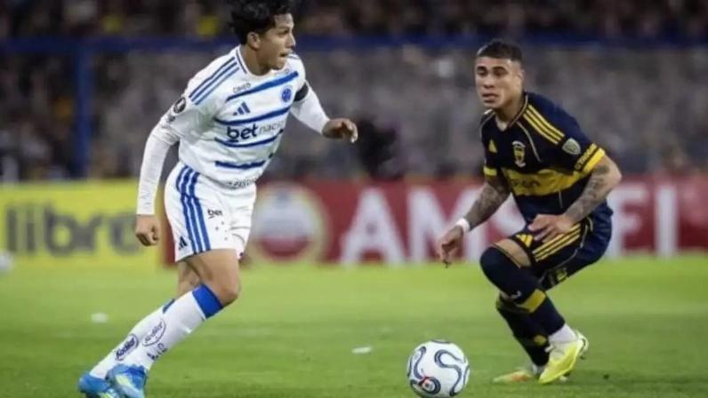 Empate entre Boca Juniors e Cruzeiro terminou marcado por reclamações sobre arbitragem e VAR –