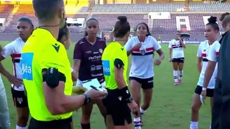 Sarah Aysha denuncia maqueiro durante jogo do Sub-20 –