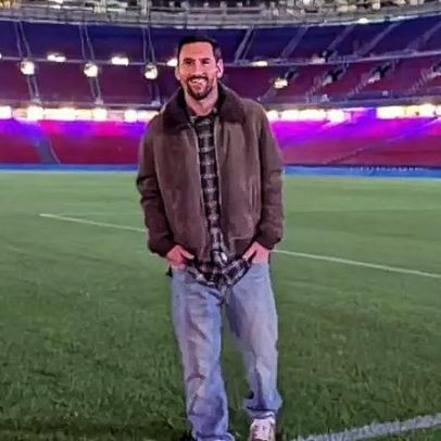 Messi alcança patrimônio bilionário em feito histórico