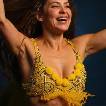 Como foram criados os looks dos estilistas brasileiros usados por Shakira em Copacabana