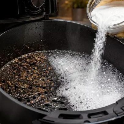 Esponja inadequada e percarbonato: como salvar sua air fryer