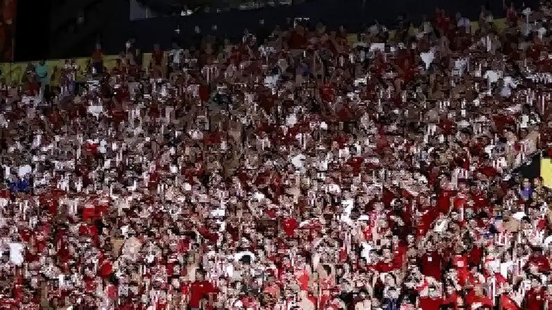 Torcida do Náutico na Ilha do Retiro durante clássico pela final do Pernambucano.