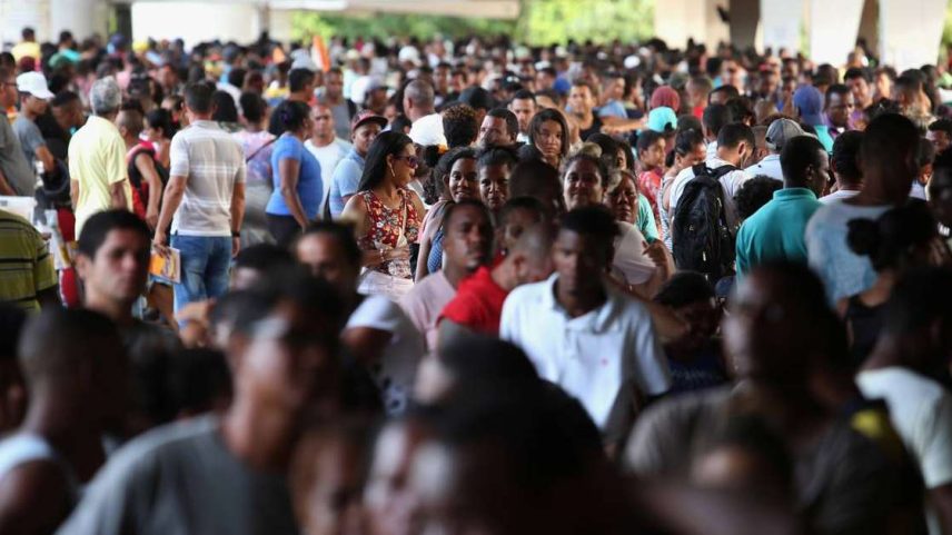 O nome civil é a identificação formal da pessoa perante o Estado. Ele compõem-se, em regra, por prenome e sobrenome, e é registrado em cartório logo após o nascimento – depositphotos.com / joasouza