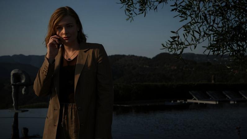 A atriz australiana Sarah Snook em cena da quarta temporada da série 'Succession'