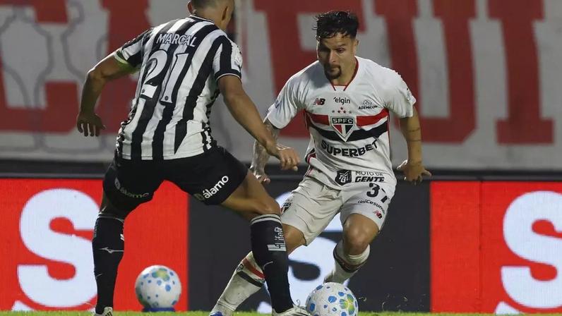 São Paulo cede empate ao Botafogo e aumenta sequência sem vitórias no Brasileirão —