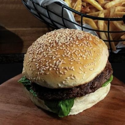 Receita prática de hambúrguer de costela para o Dia do Hambúrguer