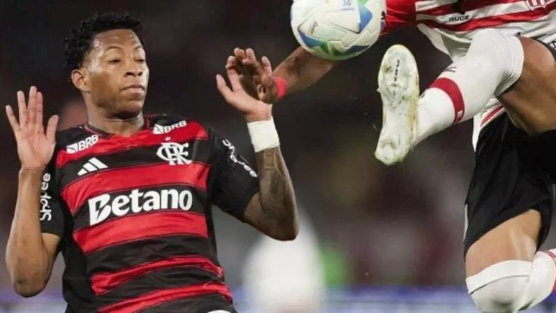 Plata foi pivô de polêmica no jogo contra o Estudiantes, em 2025 –