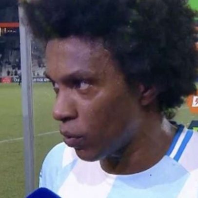Willian celebra vaga no Grêmio e diz que pressão é normal