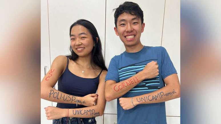 Os irmãos gêmeos Camila e Mateus Maeda Shida, de 18 anos, foram aprovados no Massachusetts Institute of Technology (MIT) e na Cornell University