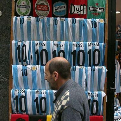 Roupas caras na Argentina: governo Milei incentiva compras no exterior