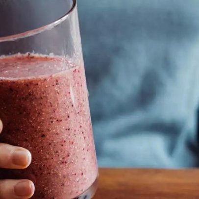 Substitui o jantar por bebida vitaminada com todas as vitaminas necessárias
