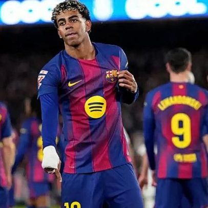 Camisa de Yamal dispara de valor em leilão beneficente do Barcelona