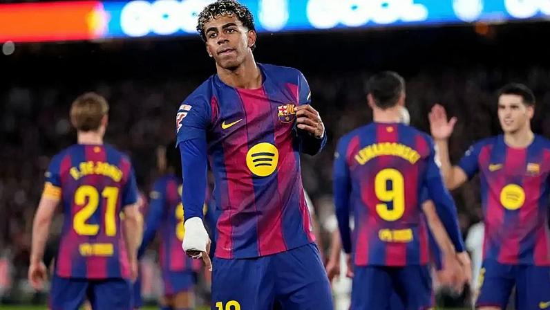 Camisa usada por Lamine Yamal na Champions League já ultrapassa R$ 89 mil em leilão beneficente –