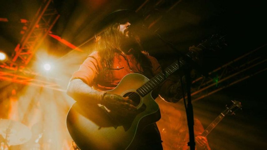 Shawn James anuncia turnê pelo Brasil em 2026