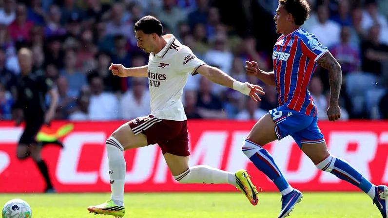 Gabriel Martinelli fez boa partida no jogo da entrega da taça da Premier League –