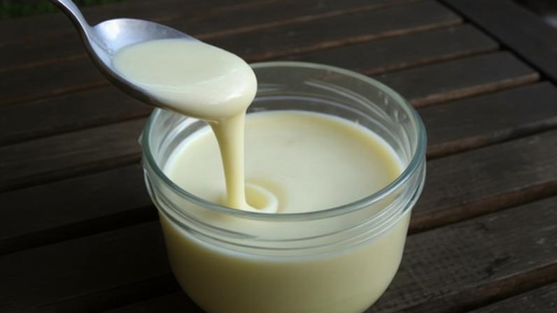 Franceses atingem metas de proteína graças a queijo que parece ectoplasma