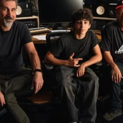 Tom Morello lança protesto com filho e Serj Tankian; ouça Adjourn It