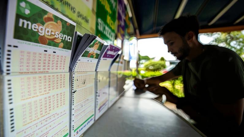 Lotérica e jogos da Mega-Sena