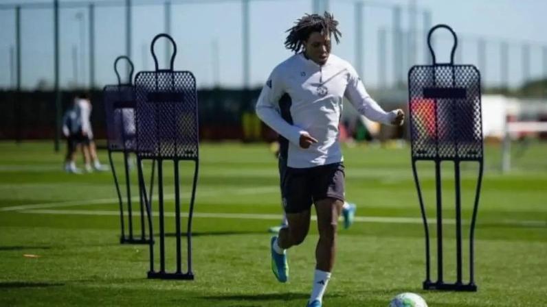 Atividade de preparação do Manchester United antes de enfrentar o Liverpool
