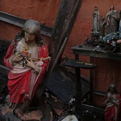 Imagem de Jesus permanece intacta após incêndio que destruiu casa no Piauí