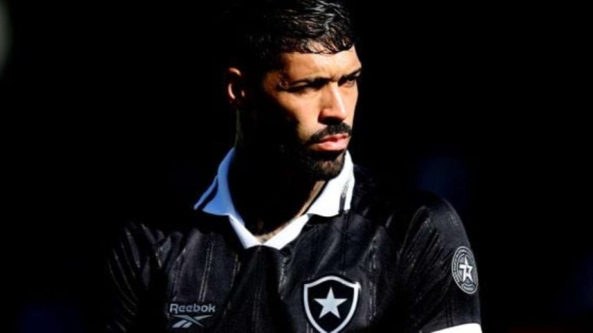 Barboza não estará à disposição em todos os jogos até a parada para a Copa –