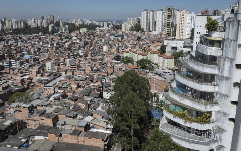 Desigualdade sobe em 2025, mas é a 2ª menor da série no Brasil