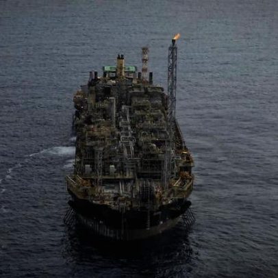 Petrobras inicia produção antecipada da plataforma P-79