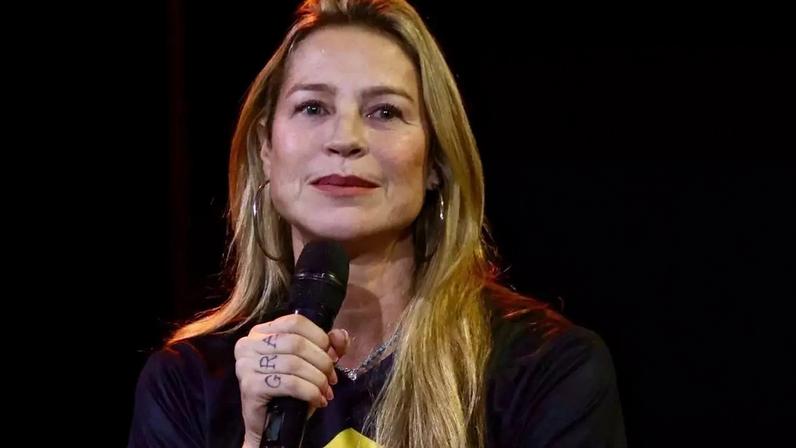 Pedido de pensão alimentícia aos filhos pode entrar em nova fase no Brasil - Luana Piovani já se sentiu solo por conta do valor pago por Pedro Scooby.