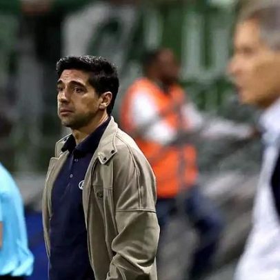 Abel Ferreira admite erros e critica calendário antes da Copa