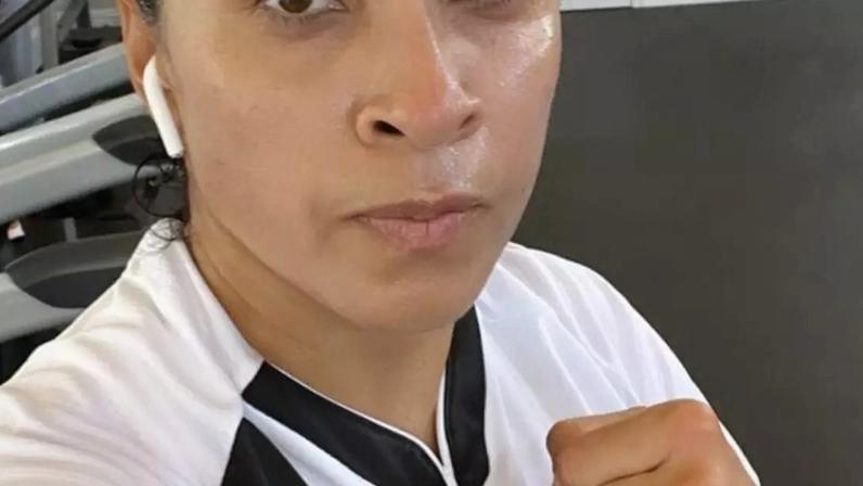 Marta iniciou a carreira profissional no Vasco e segue como referência para atletas do futebol feminino –