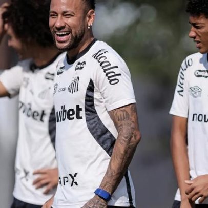 Neymar e Santos divulgam relacionados para duelo com Bragantino